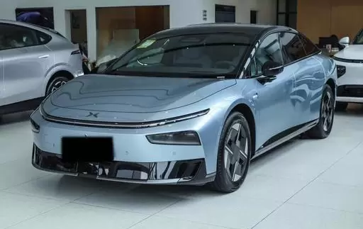 Nova frente do cupê PHEV